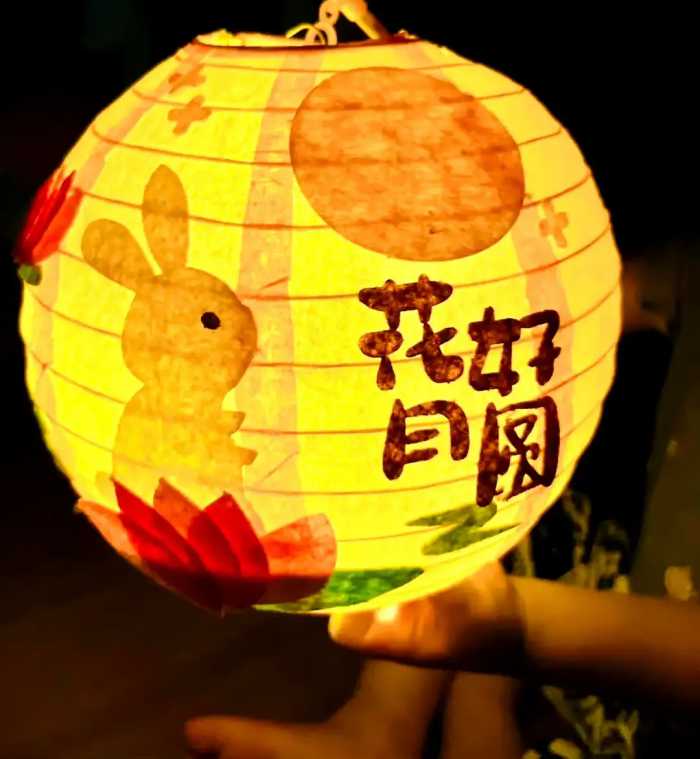 中国人过中秋节的文化意义和情感寓意